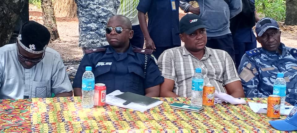 LUC Kamakwie Strengthens Partnership with Traditional Authorities  in Sanda Magbolontho Chiefdom