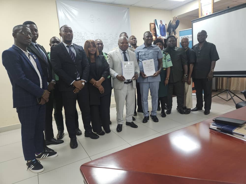 Sierra Leone Immigration Department Signs MOU with Anti-Corruption Commission